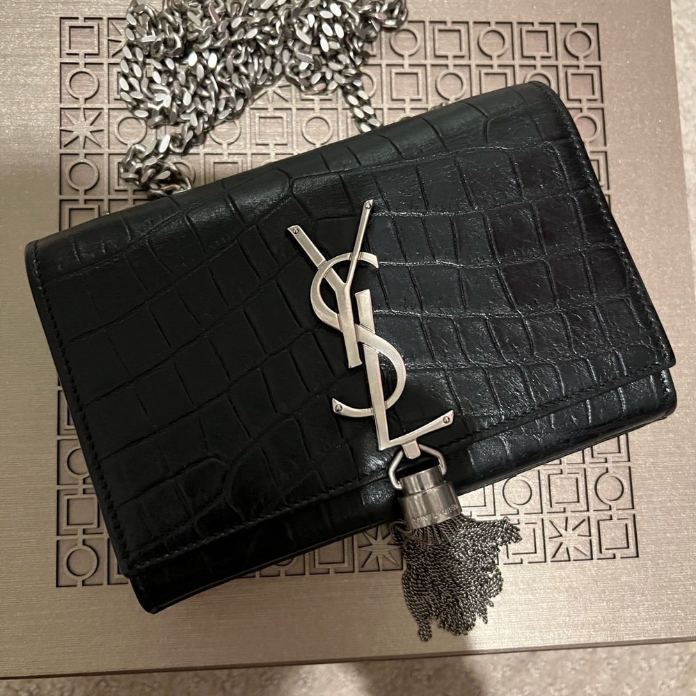 Saint Laurent KATE CHAIN WALLET WITH TASSEL IN CROCODILE-EMBOSSED SHINY LEATHER